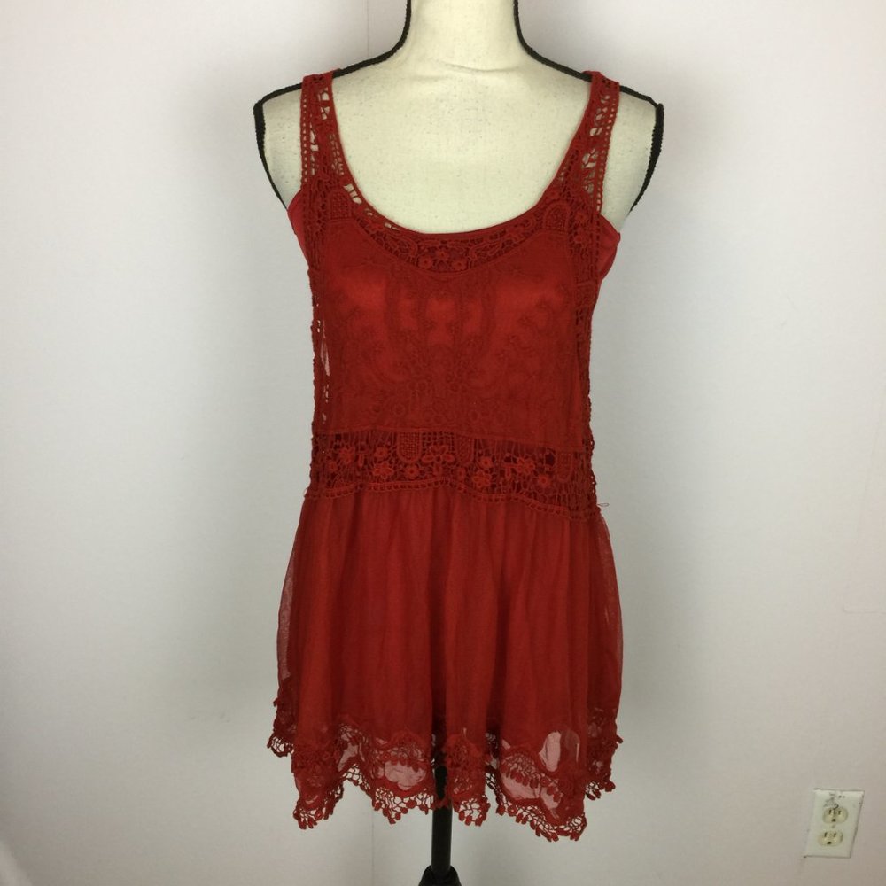 La Bellum Hillary Scott Tank Top Blouse S Womans Red Mesh Embroidered Sleeveless